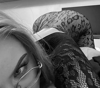 royce_ghost1's How do you like my new outfit? Sex Photo 3