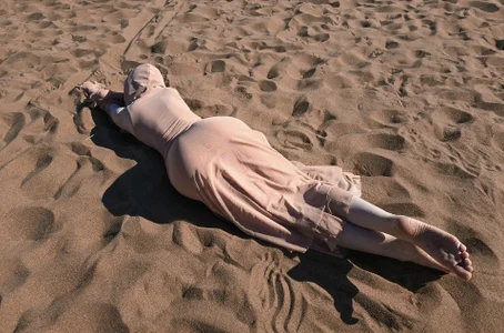 almorphia Public Pic