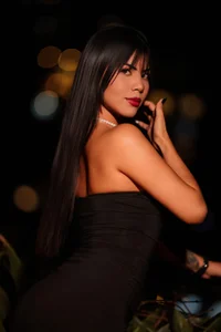 VickyHarlow Public Hình 3