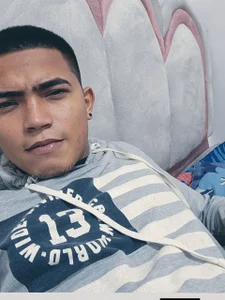 yorley de alpha_yorley  3 Imagens