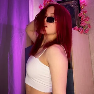 lovely_redhead Public Pic 2