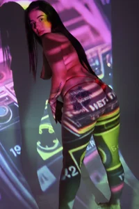 Ashley_Evans22 Urban Glow 🏙️ Pic 9