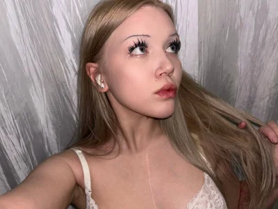 Public de ChloeWhite  3 Imagens