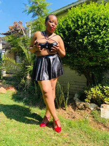 Kinkysweetboobs Public Immagine  4