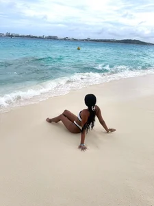 aprilalen Vacation 2025 🌴🥥 Foto 3