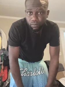 Yaboiyo1 Public Immagine  4