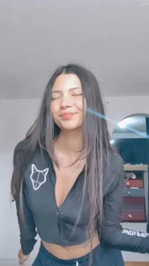 Malia_Maccoll: Public ( 4 фото)