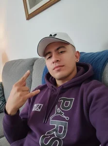 Public od AndyRuiz_  4 snímek