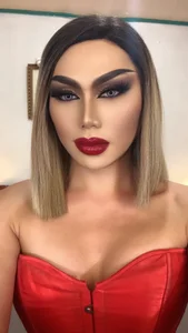 BrixtonBELLE Public Foto