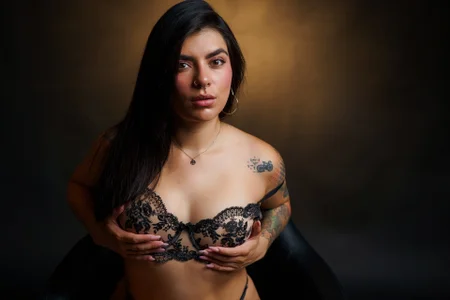 MillaBlis: Whispers in Lingerie ( 2 фото)