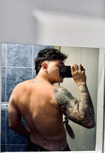 Nicolas_James_Sc kullanıcısının Public albümü -  6 fotoğraf