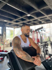 MagnusWar in the gym Pic 2