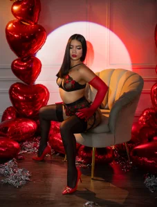 SenniaBella VALENTINE'S DAY 🌹💋💕 Pic