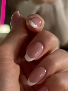 GwenAir Nails 💅 Pic 3