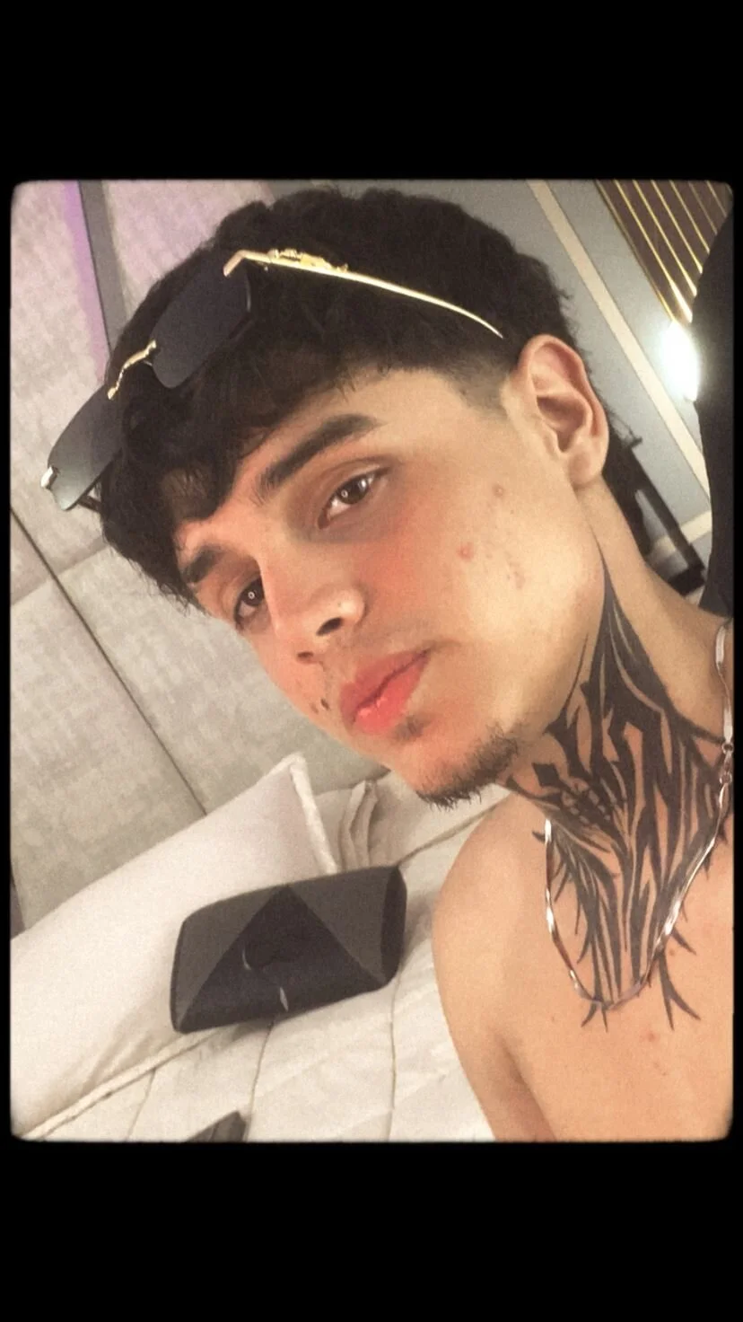 Трендове зображення  464 Declan-Foxx