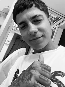 Funnyboyy_ Public Kuva 2