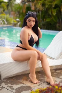 AdeleGray Pool Day 👙☀ Pic 7