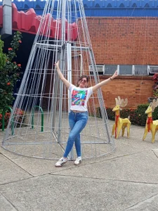 one more day with me de Chanelll_Taylorr_  2 Imagens