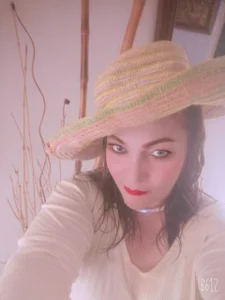 Britney-22 Public Pic 2