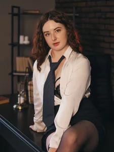 AnnTerry_ Your playful secretary... Pic 2