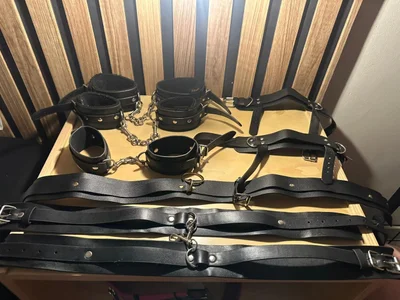 emma_morales_のBDSM SETの 6枚の写真