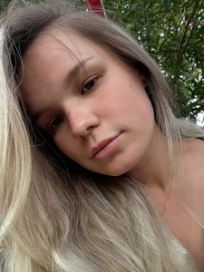 KellyHayden Public Foto 4