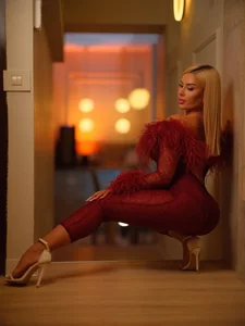 EvaZane Everything looks better in RED 👠💋 зображення 8