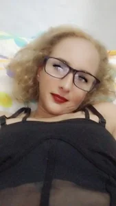 Amanda_Lux Public Pic 2