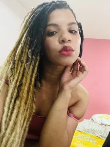 gatubelahot Public Pic