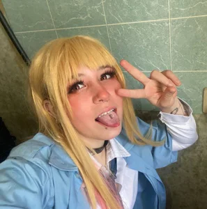 Part of Marin Kitagawa de Alex_Howell  Imagens