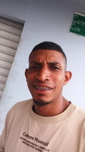 brad_Browns Public  2টি ছবি