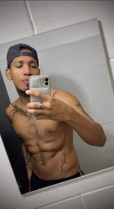 DIEGO_WICKEDのMEの 2枚の写真