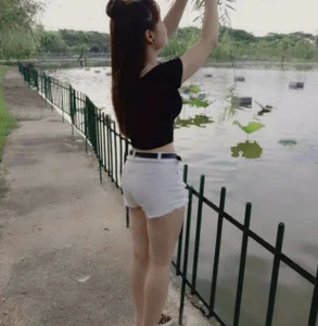 Mela889 Public Pic 7