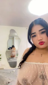 gabycutee_ kullanıcısının im a chubby horny🥵 albümü -  2 fotoğraf