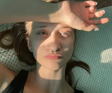 He1g_a Public 圖片 2