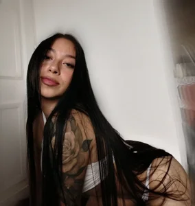 Dakotaa-lee Public Pic 3