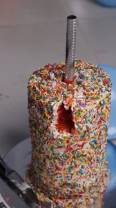 VittorioMontessori BDAY 23 CONFETTI CAKE Foto 7