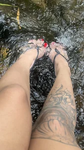 Pikayle feet in the river صورة واحدة|Pikayle feet in the river صورتان|Pikayle feet in the river  3 صور|Pikayle feet in the river  3 صورة
