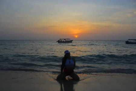 amara_lincont thank you all for helping me fulfill my dream (travel to the beach) Pic 6