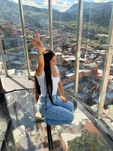 Gabby_ferrer_ A LITTLE OF ME รูป  5