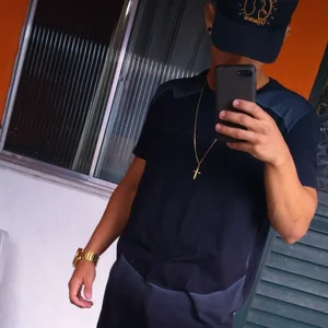 Eu de HenriqueGotze  5 Imagens