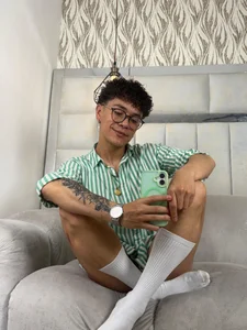 imxxjoel LIKED WHITE SOCKS? 🔥 slika 2