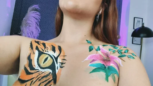 becca_diamond body paint Bilde 4