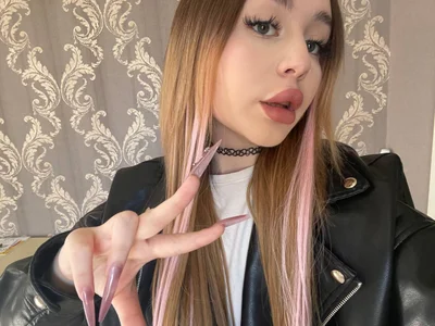 Linnetees XXX nøgenfoto 6