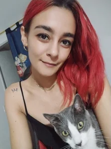 serafelle: me and my cats ❤️😽 ( 5 фото)