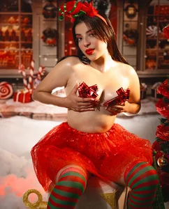 A cute Christmas gift 🎄🎁 od AfroditaaLove  4 snímek