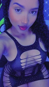 cloe_25 SEXY DRESS Pic