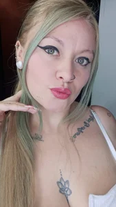 Devours my delicious body 👄 de miley_jensen Foto 6