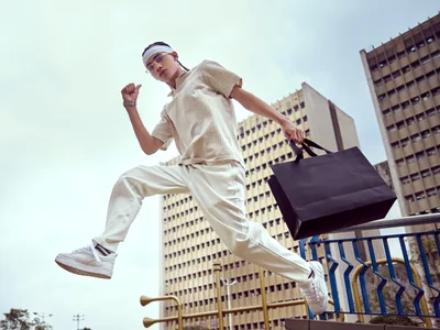 shopping in the city de AlanCutee  5 Imagens