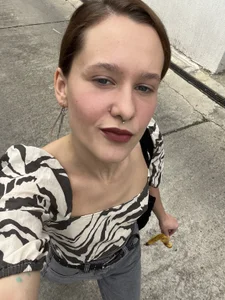 AllyHorny_ Public Pic 3